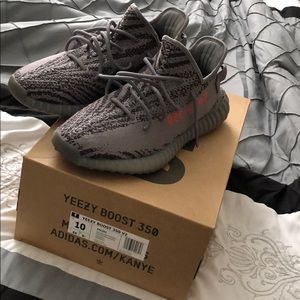 Size 10 Yeezy’s only been worn twice